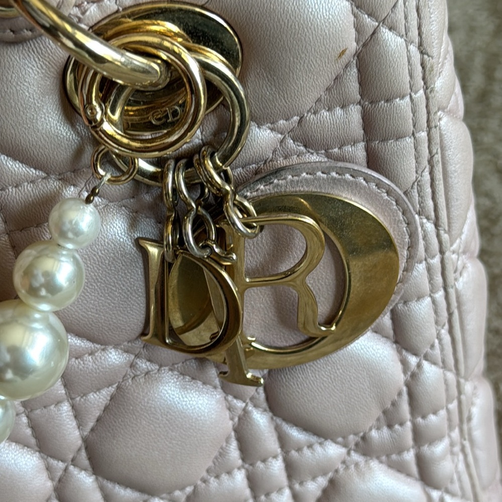 Dior Medium Lady Bag in pink  lambskin leather with Cannage stitching - Picture 10 of 16